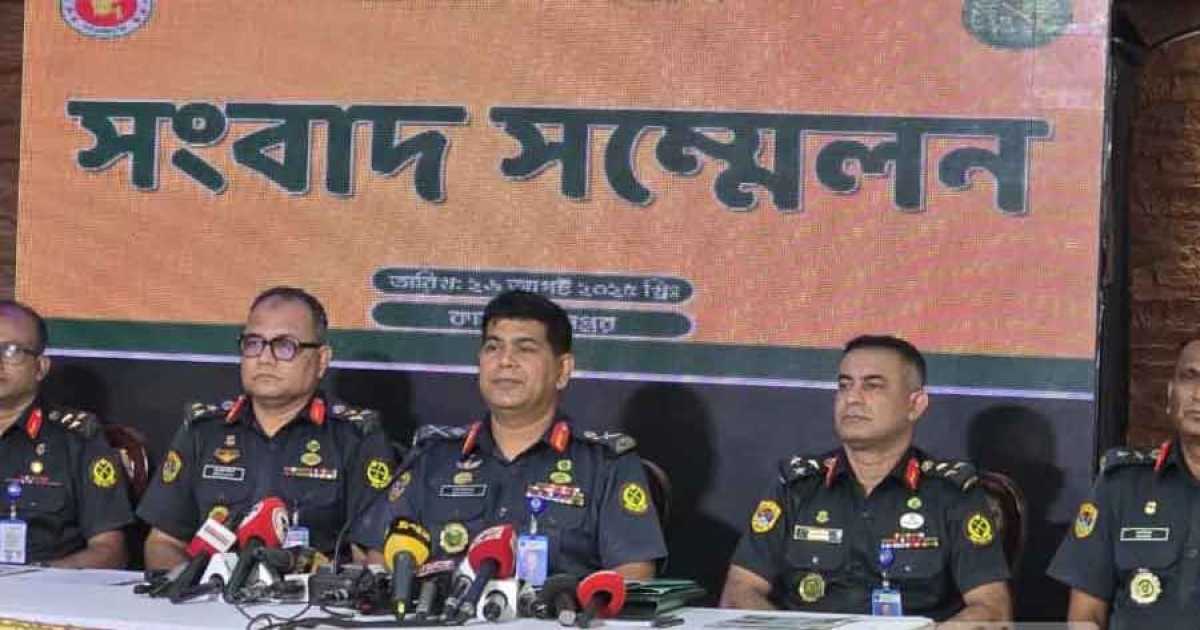 সাত শতাধিক বন্দী এখনও পলাতক: কারা মহাপরিদর্শক