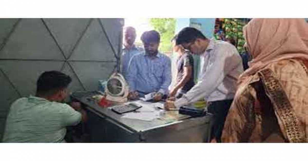 বোয়ালখালীতে পৃথক অভিযানে লক্ষাধিক টাকা জরিমানা