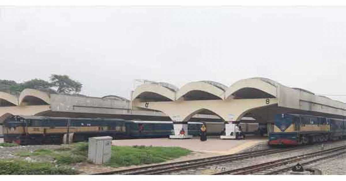 কমলাপুর রেলস্টেশনে নারীকে কুপিয়ে হত্যা