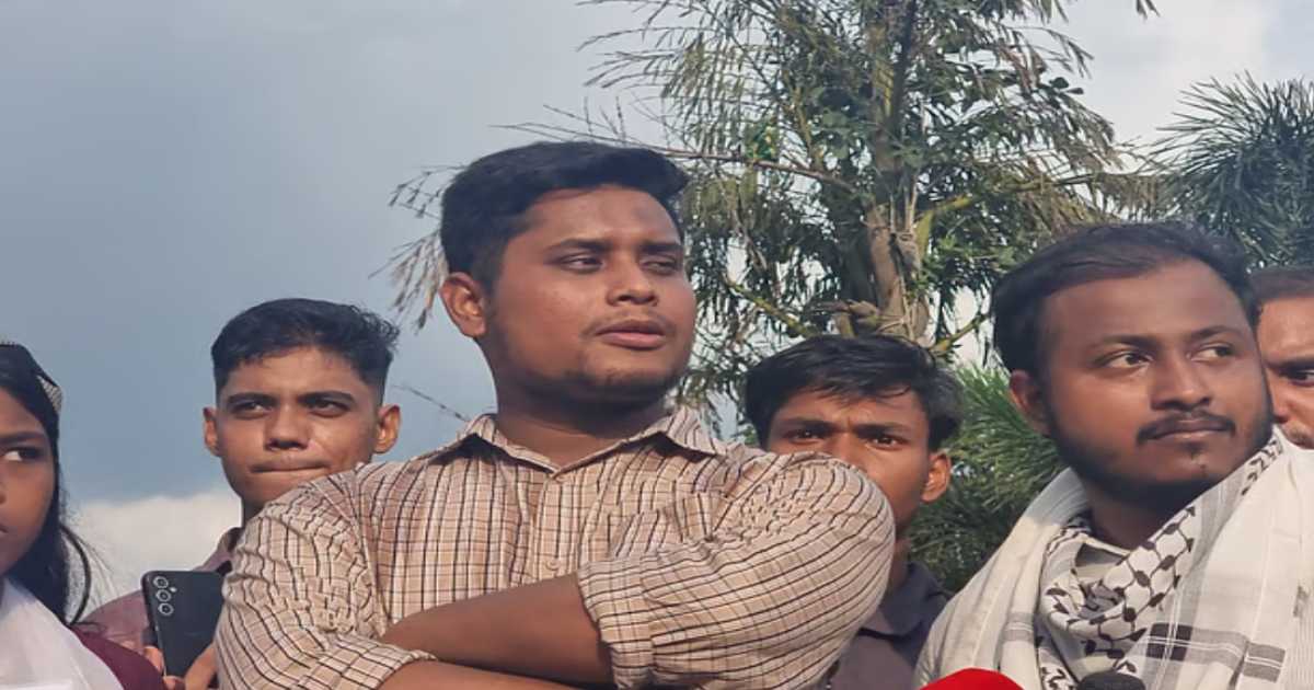 রুমিন ফারহানাকে সাইবার বুলিং করা হচ্ছে, এ থেকে বেরিয়ে আসতে হবে: হাসনাত আবদুল্লাহ