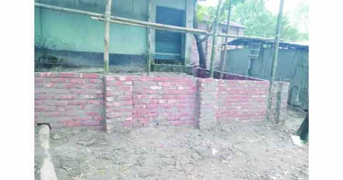 ডিমলায় বধ্যভূমির জমি দখল  করে স্থাপনা তৈরি