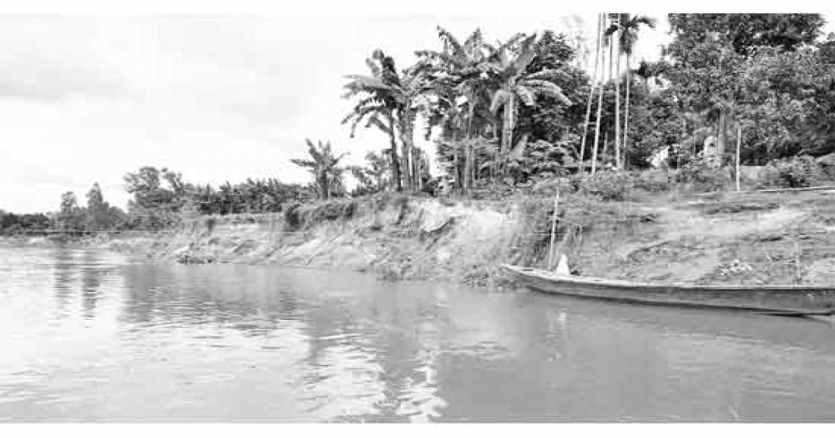 করতোয়ার ভাঙনে বিলীন ফসলি জমি, বাড়িসহ সরকারি স্থাপনা