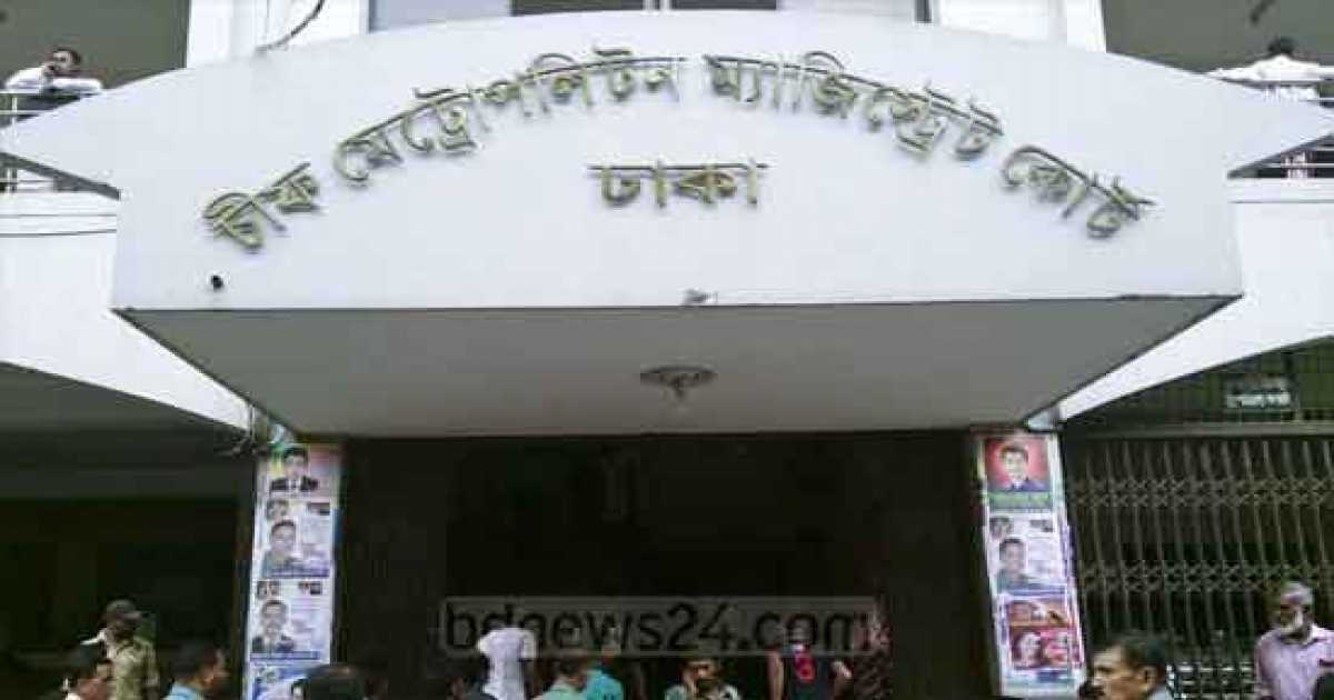 মণ্ডপে দায়িত্বরত পুলিশের ‘গুলি চুরি’: গ্রেপ্তার তিনজন রিমান্ডে