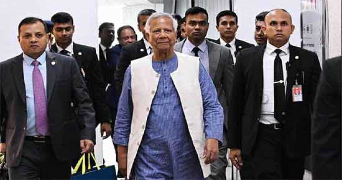 নিউইয়র্ক সফর শেষে দেশে ফিরেছেন প্রধান উপদেষ্টা
