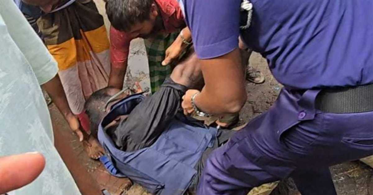 নরসিংদীতে পুলিশের ওপর হামলার ঘটনায় সাতজন গ্রেপ্তার