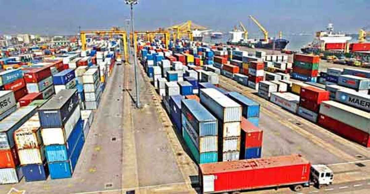 ট্রাম্প শুল্কে রপ্তানি আয়ে চাপ, টানা ২ মাসে নেগেটিভ প্রবৃদ্ধি