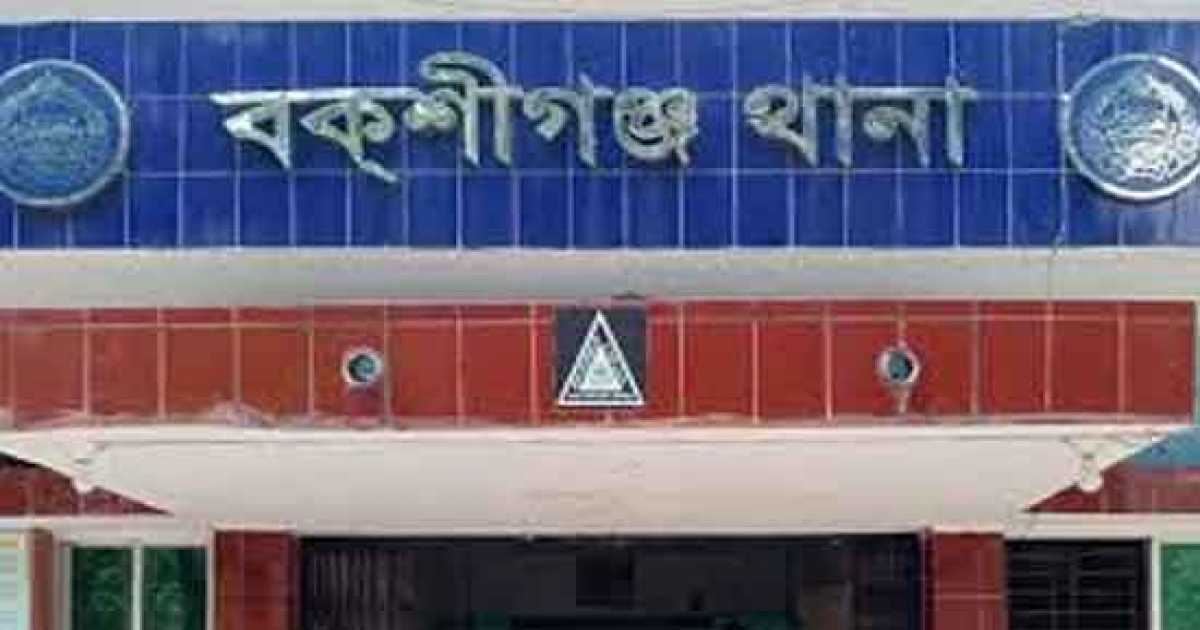 বকশীগঞ্জে পুলিশের ওপর হামলায় আহত দুই, আটক ৩