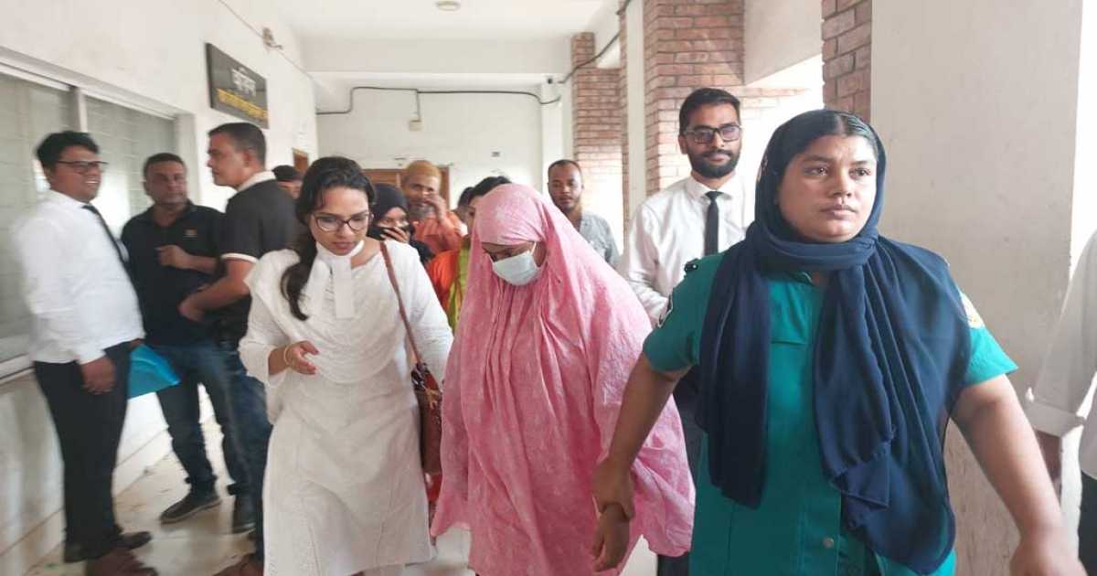 ছাত্রীনিবাসে ঢাকা বিশ্ববিদ্যালয় শিক্ষার্থীকে আটকে মারধরের ঘটনায় পরিচালক রাজিয়া বেগমের জামিন