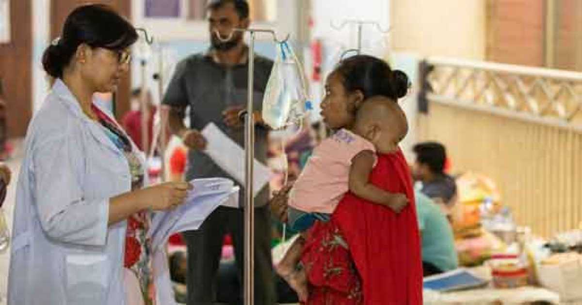 ডেঙ্গু: একদিনে হাসপাতালে ৯৫৩ জন, মৃত্যু ৫