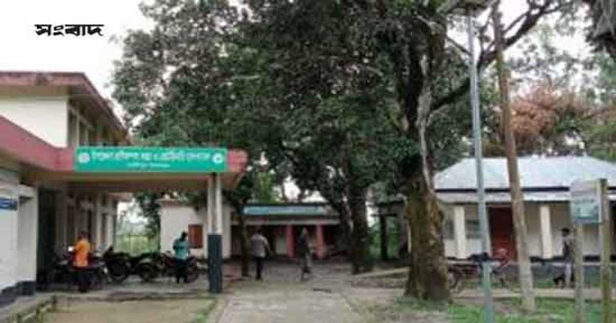 পার্বতীপুরে পশু হাসপাতালে মিলল ৪৪ হাজার ৩২৪ ভ্যাকসিন