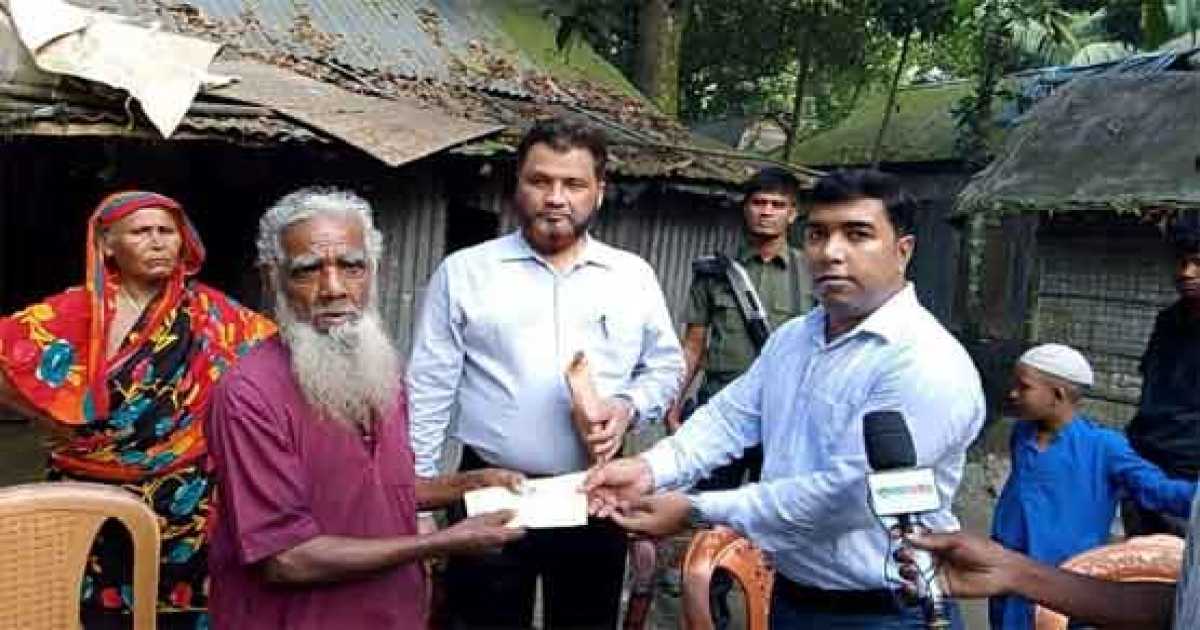 পূর্বধলায় শহীদ মিয়ার পাশে জেলা প্রশাসন