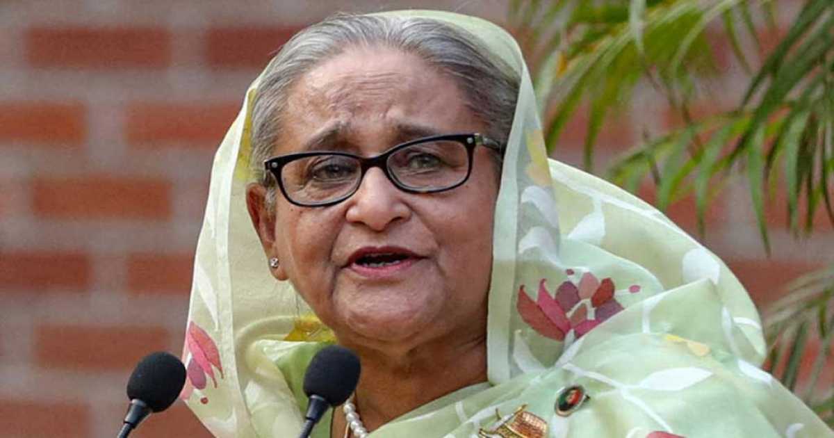 রাষ্ট্রদ্রোহ মামলায় শেখ হাসিনাসহ ২৬১ জনকে আদালতে হাজিরের নির্দেশ