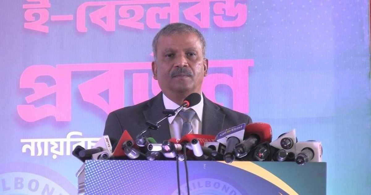 নারায়ণগঞ্জে ছিল কুখ্যাত গডফাদার, বললেন আইন উপদেষ্টা