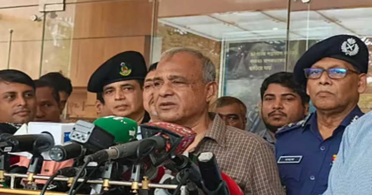 স্বরাষ্ট্র উপদেষ্টার স্বীকারোক্তি: আইনশৃঙ্খলা পরিস্থিতির কিছুটা অবনতি