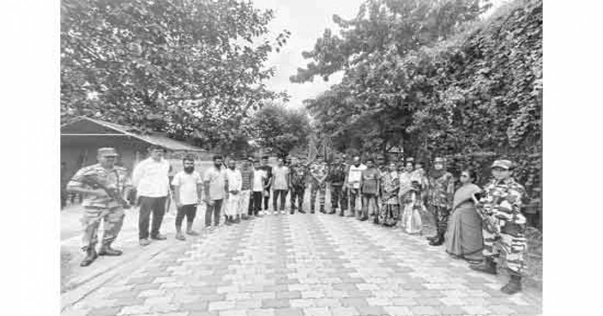চুয়াডাঙ্গার সীমান্ত দিয়ে ১২ বাংলাদেশি নাগরিককে হস্তান্তর