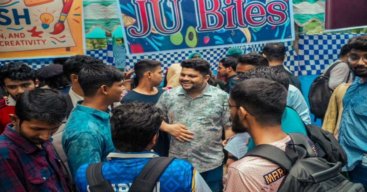 জাকসু: উৎসবে মুখর জাহাঙ্গীরনগর, কাল ভোট