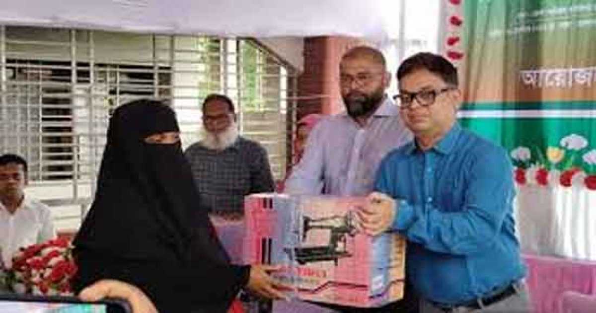 জুলাই গণঅভ্যুত্থানে শহীদ আহত পরিবার পেল  সেলাই মেশিন