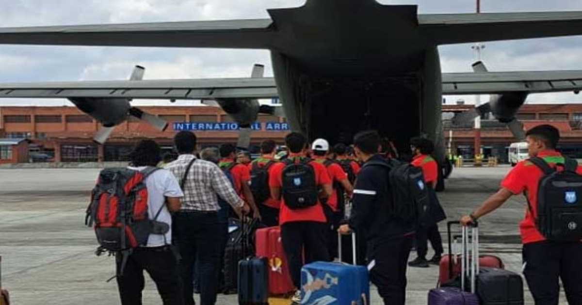 নেপালে আটকা পড়া বাংলাদেশ ফুটবল দল বিশেষ ফ্লাইটে দেশে ফিরছে