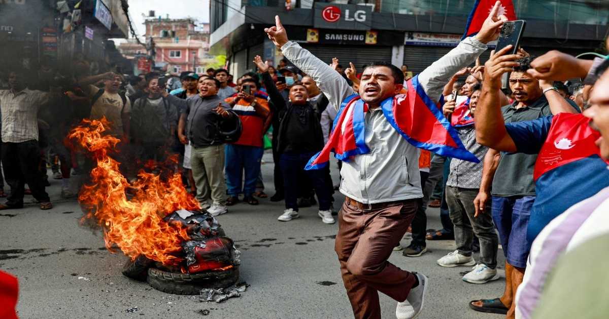 অলির পর নেপাল কোন পথে?  : জাহাঙ্গীর আলম সরকার
