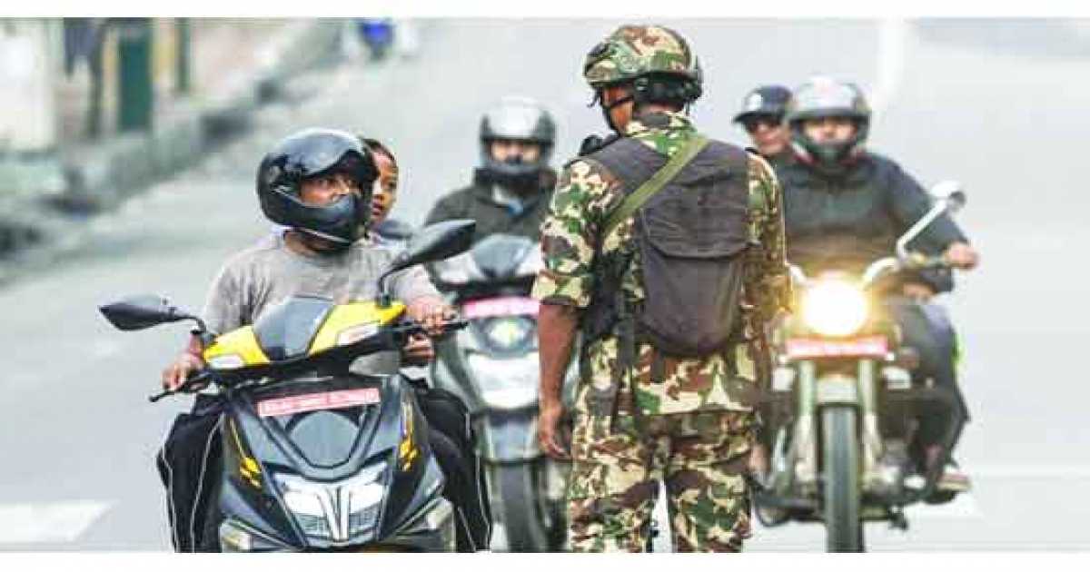 নেপালে কেন ‘আন্দোলন ছিনতাইয়ের’ শঙ্কা, দেশ চালাচ্ছে কারা