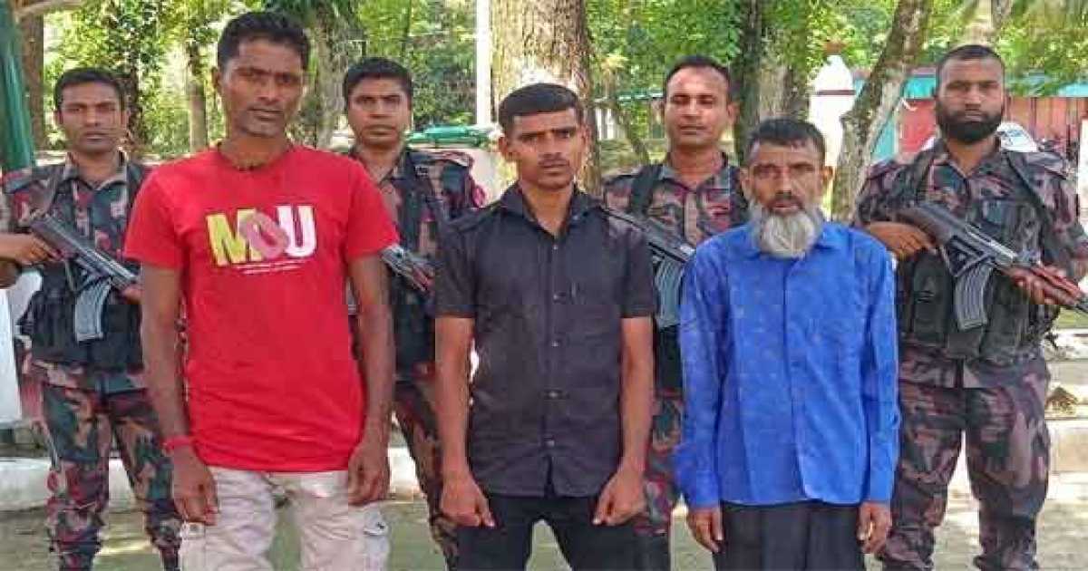 মহেশপুর সীমান্তে ১৩ বাংলাদেশি আটক