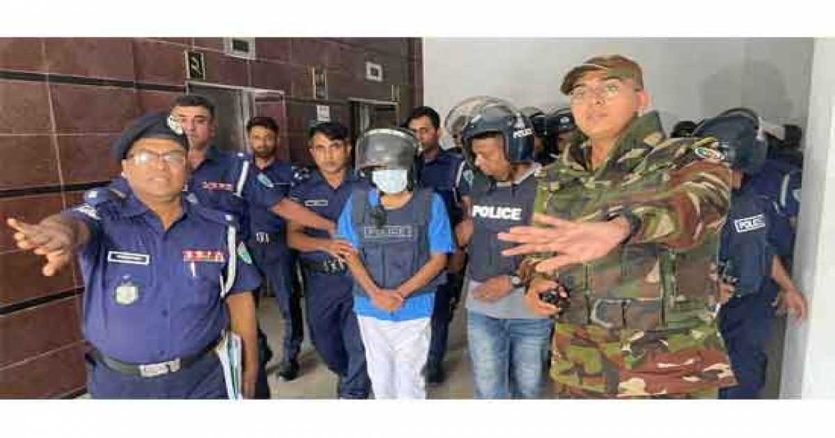‘অবৈধ সম্পদ ও প্লট জালিয়াতি’ বিচারপতি মানিকের বিরুদ্ধে দুদকের দুই মামলা