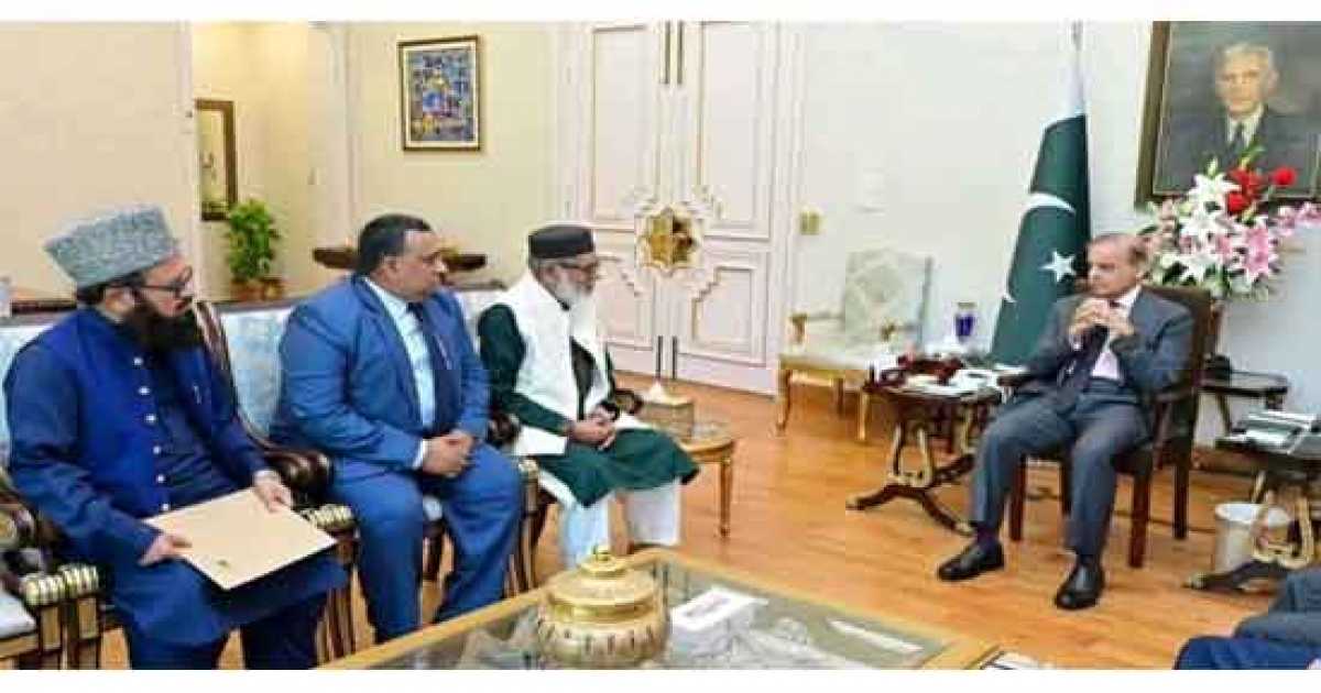 পাকিস্তানের প্রধানমন্ত্রীর সঙ্গে বৈঠক ধর্ম উপদেষ্টার