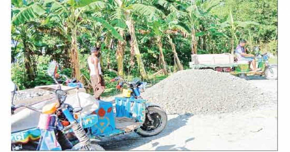 ডিমলার তিস্তায় অবৈধভাবে পাথর উত্তোলন বন্ধের দাবি