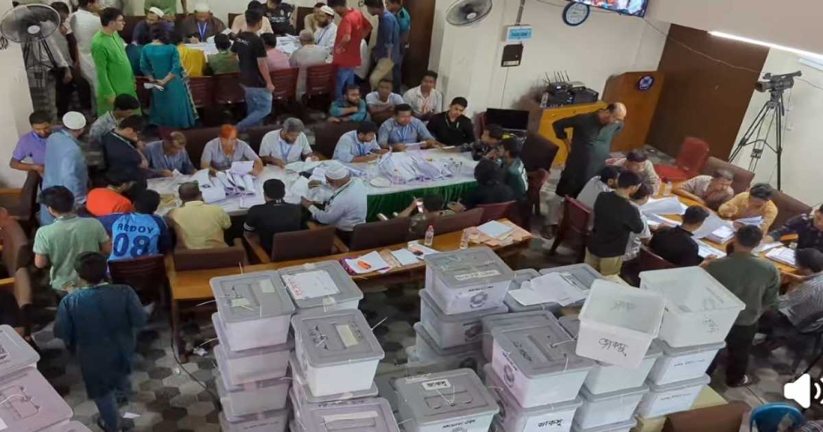 জাকসু: ভোট গণনা চল‌ছে, বিভ্রান্ত না হতে কমিশনের আহ্বান