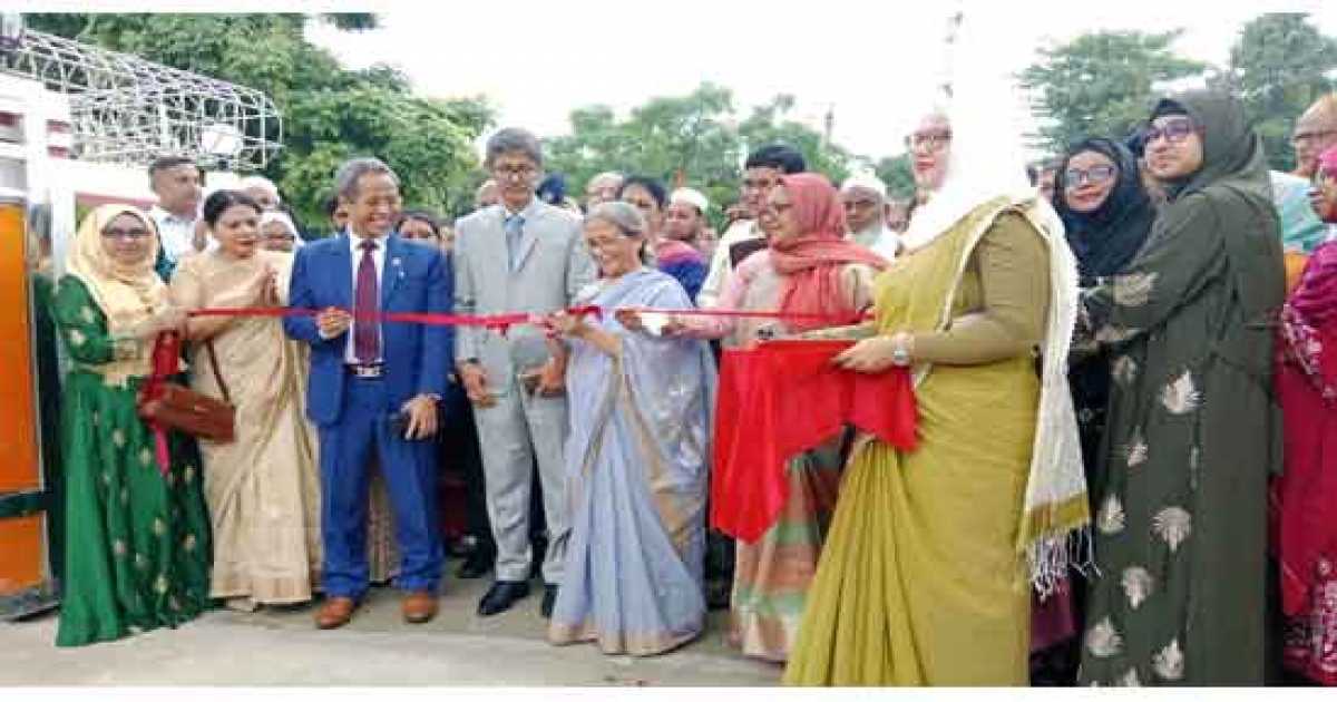 Qora trans rasmlar Qora trans rasmlar