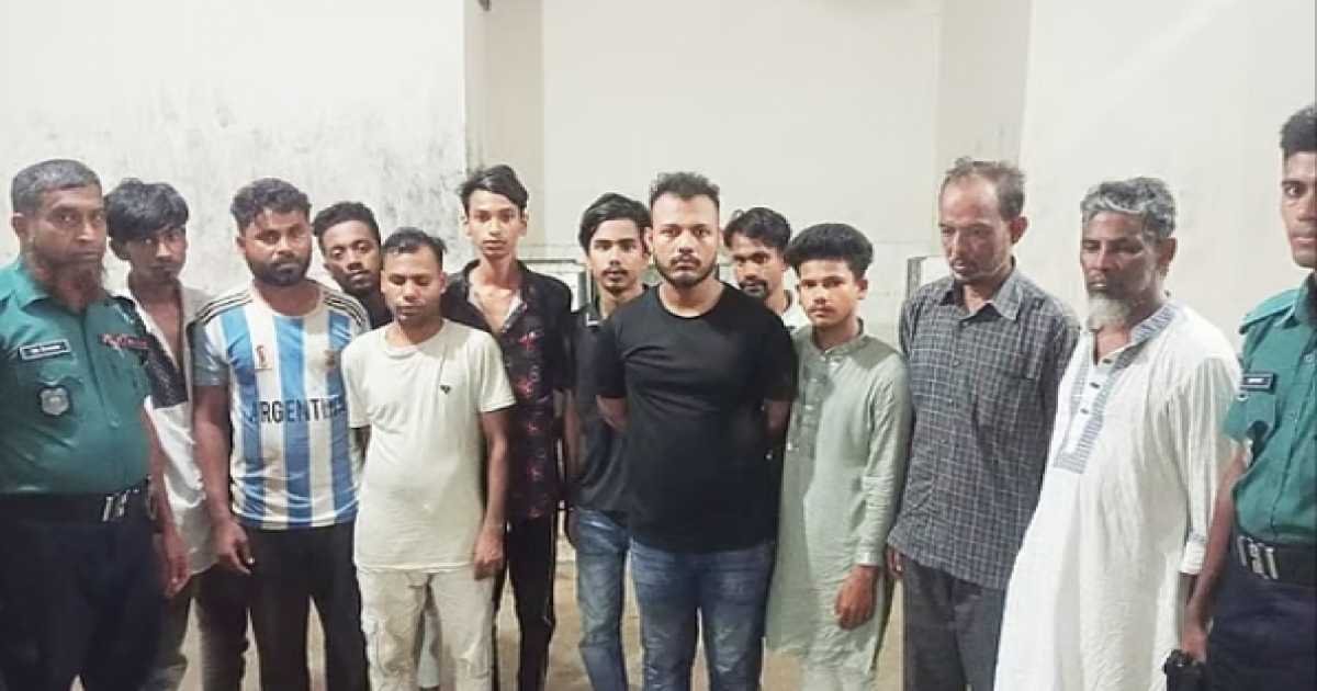 হাজারীবাগে ঝটিকা মিছিলের প্রস্তুতি, আ.লীগের ১১ জন গ্রেপ্তার