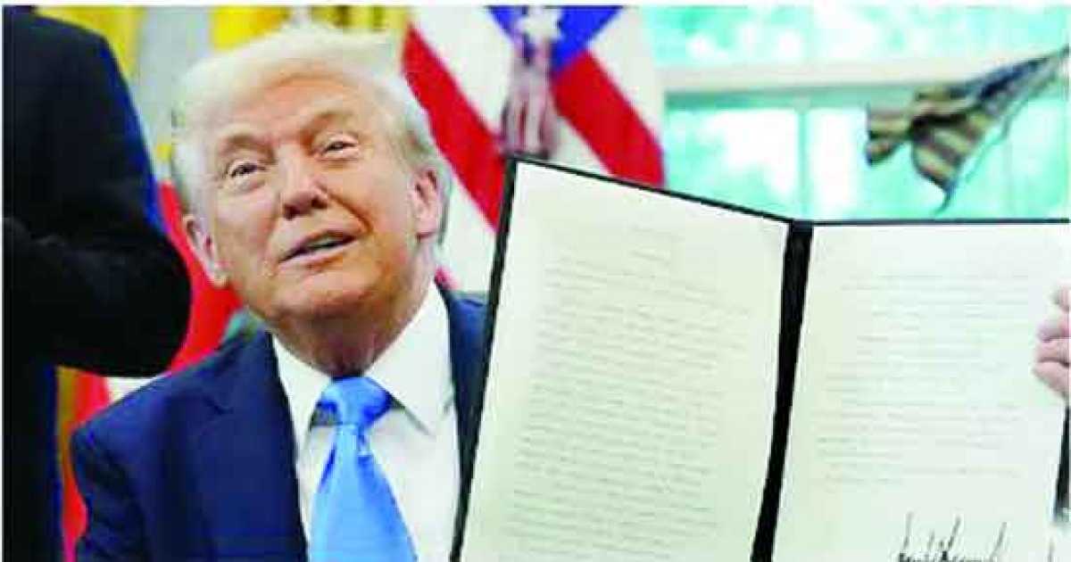 দক্ষ কর্মী ভিসায় যুক্তরাষ্ট্রে গেলে বছরে ১ লাখ ডলার ফি দিতে হবে