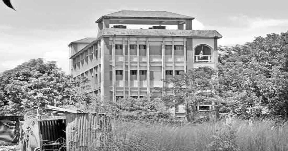 লৌহজংয়ে গার্লস কলেজে ছাত্রী মাত্র ৬ জন