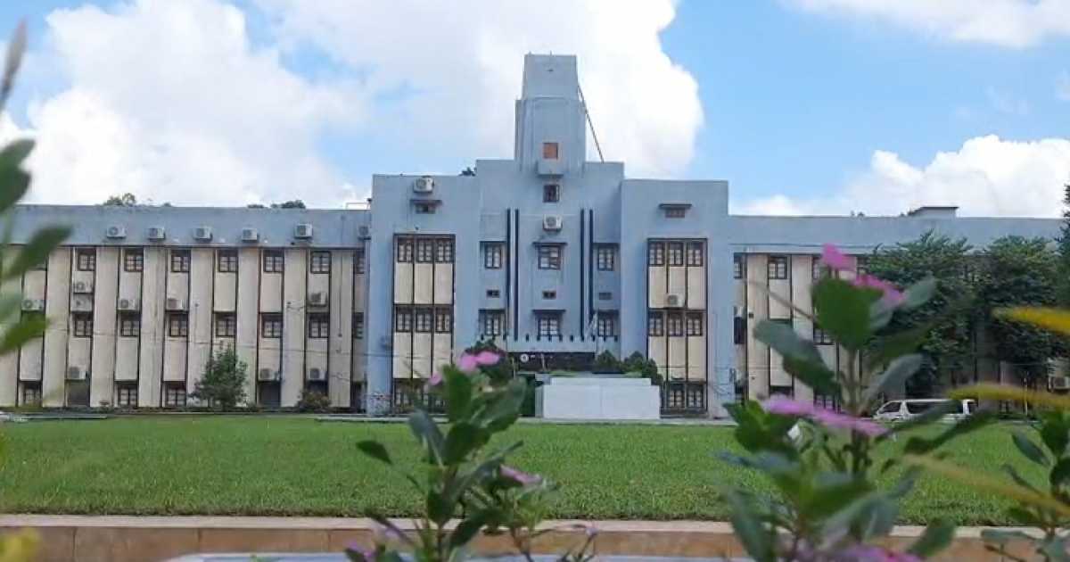 রাবি: সাত দিনের আল্টিমেটামে শাটডাউন প্রত্যাহার, কর্মবিরতিতে অনড় শিক্ষকরা