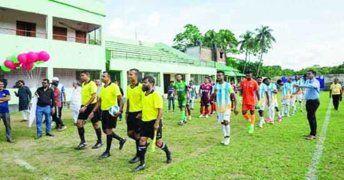 ফুটবল লীগের প্রথম ম্যাচেই আবাহনীর হোঁচট