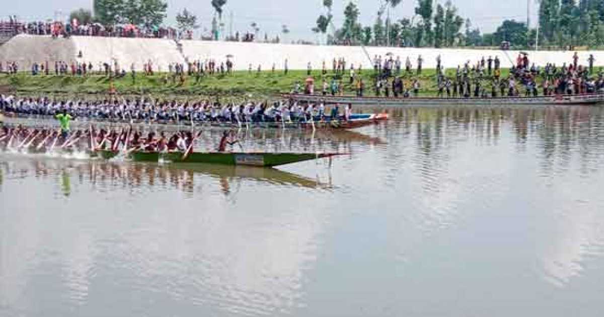 গাইবান্ধায় দুদিনব্যাপী নৌকা বাইচ প্রতিযোগিতা অনুষ্ঠিত