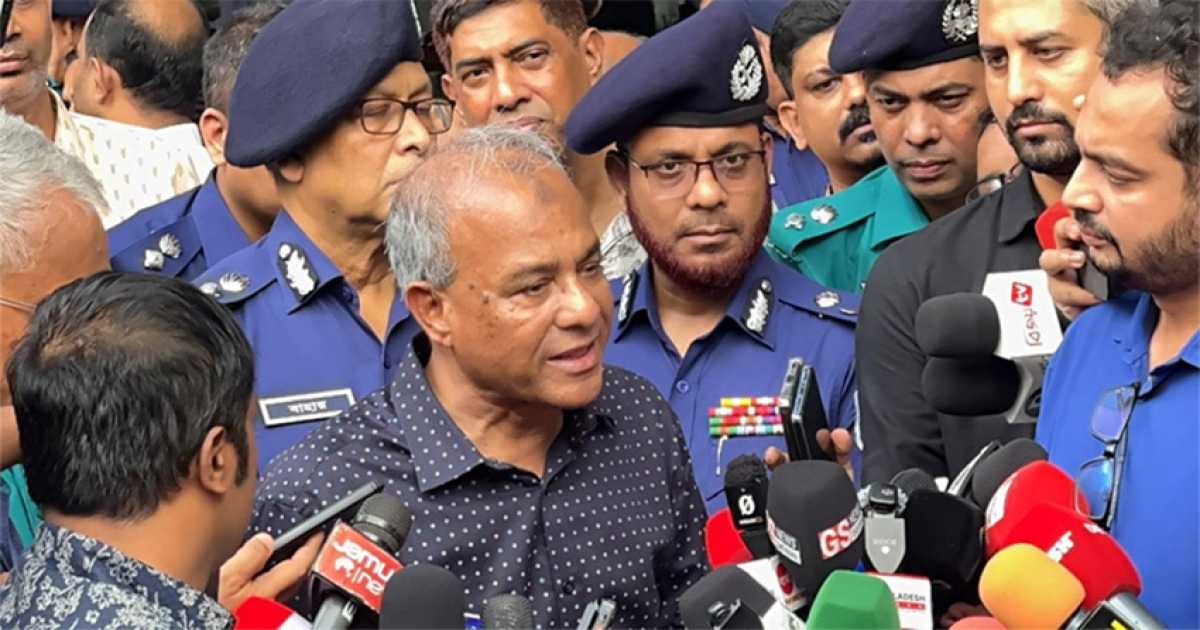 খাগড়াছড়িতে মারমা কিশোরী ধর্ষণ: স্বরাষ্ট্র উপদেষ্টা ভারতের ইন্ধন দেখছেন, পরিস্থিতি নিয়ন্ত্রণে বলছেন