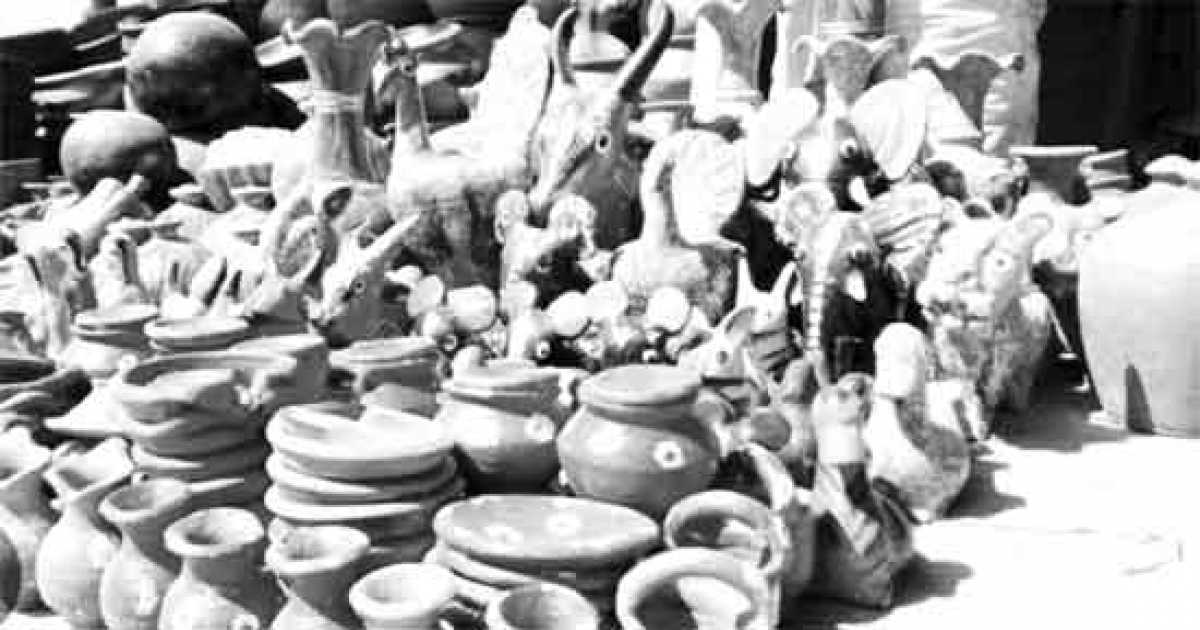 গ্রামবাংলার ঐতিহ্য মাটির খেলনা হারিয়ে যাচ্ছে